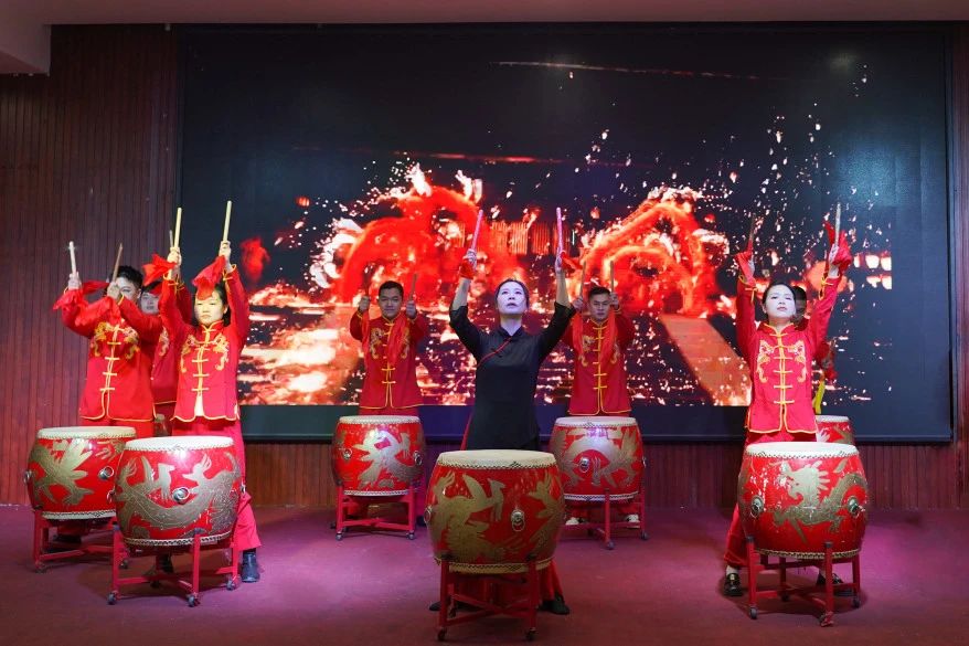 歲末盛典 揚(yáng)帆啟航 | 2024年湘聯(lián)電纜年會(huì)圓滿舉行！